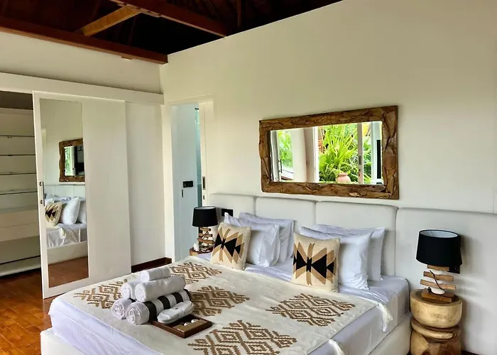 3br Luxury Retreat Umalas With Pool - Theo Вилла Чангу