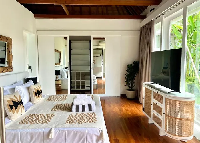 3br Luxury Retreat Umalas With Pool - Theo *