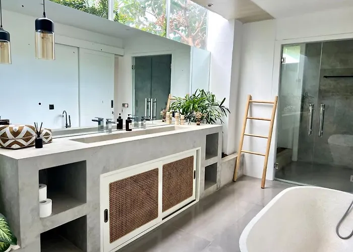 Вилла 3br Luxury Retreat Umalas With Pool - Theo